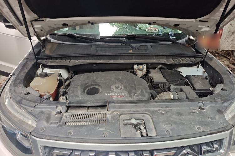 Used CHANGAN CS95 2017 2.0T Four-Wheel Drive SmartDrive Edition Engine Bay