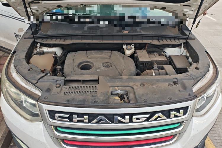 Used CHANGAN CS95 2017 2.0T Two-Wheel Drive Zhiyuan Edition Engine Bay