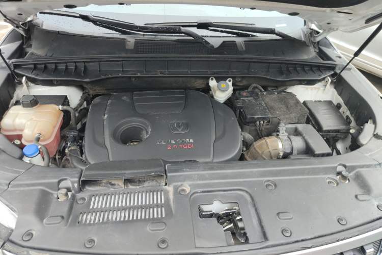Used CHANGAN CS95 2017 2.0T Two-Wheel Drive Zhitu Edition Engine Bay