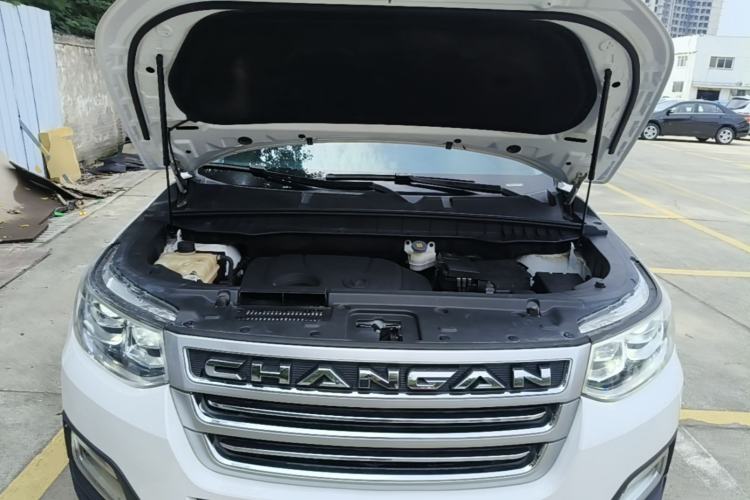 Used CHANGAN CS95 2017 2.0T Four-Wheel Drive SmartDrive Edition Engine Bay