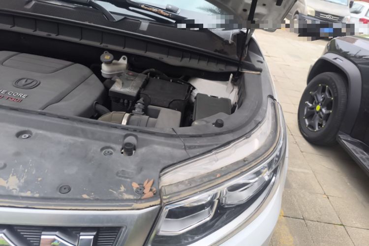Used CHANGAN CS95 2017 2.0T Two-Wheel Drive Zhitu Edition Engine Bay Left