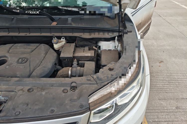Used CHANGAN CS95 2017 2.0T Two-Wheel Drive Zhiyuan Edition Engine Bay Left