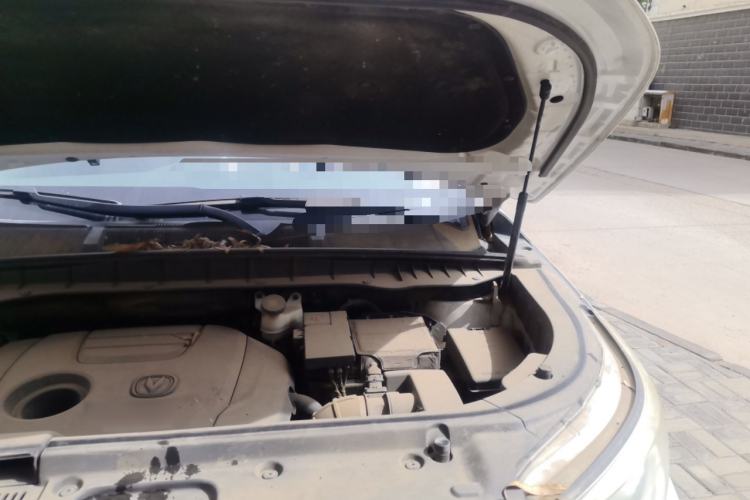 Used CHANGAN CS95 2017 2.0T Two-Wheel Drive Zhiyuan Edition Engine Bay Left