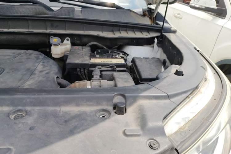 Used CHANGAN CS95 2017 2.0T Two-Wheel Drive Zhitu Edition Engine Bay Left