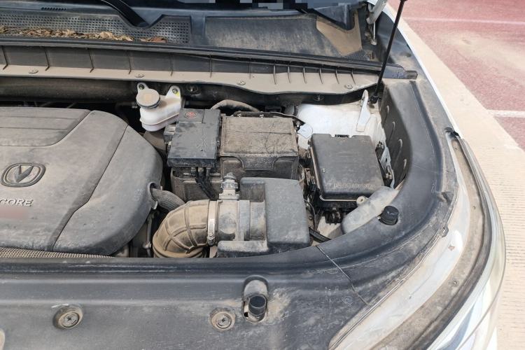 Used CHANGAN CS95 2017 2.0T Two-Wheel Drive Zhiyuan Edition Engine Bay Left
