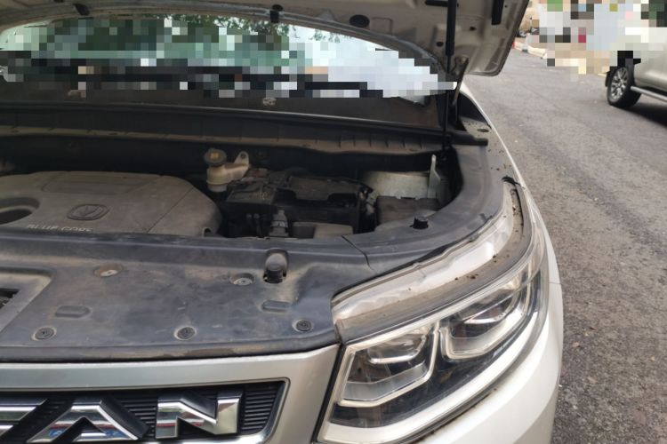 Used CHANGAN CS95 2017 2.0T Two-Wheel Drive Zhitu Edition Engine Bay Left
