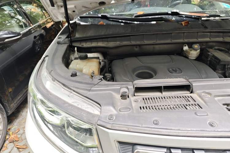 Used CHANGAN CS95 2017 2.0T Two-Wheel Drive Smart Enjoyment Version Engine Bay Right