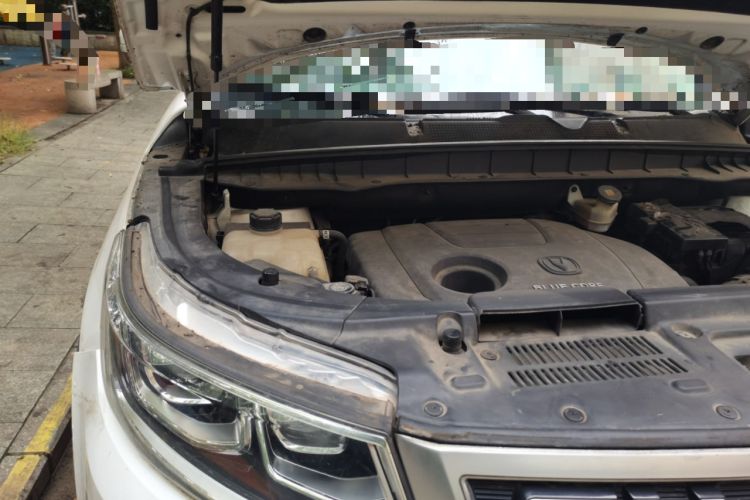 Used CHANGAN CS95 2017 2.0T Two-Wheel Drive Zhitu Edition Engine Bay Right