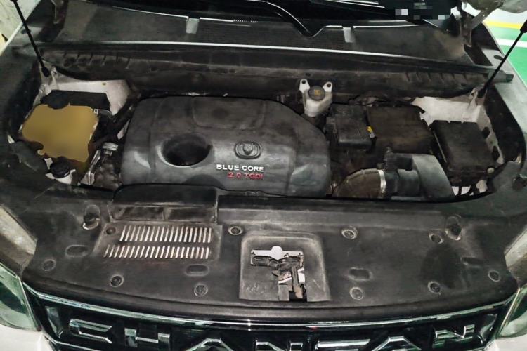 Used CHANGAN CS95 2017 2.0T Two-Wheel Drive Zhituo Edition Engine Bay