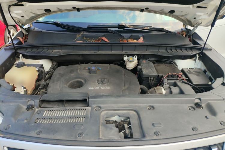 Used CHANGAN CS95 2017 2.0T Two-Wheel Drive Zhitu Edition Engine Bay
