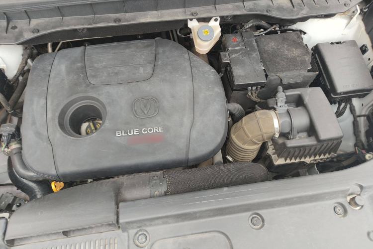 Used CHANGAN CS95 2017 2.0T Two-Wheel Drive Zhituo Edition Engine Bay