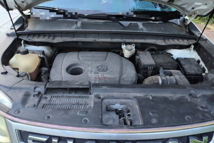 Used CHANGAN CS95 2017 2.0T Four-Wheel Drive SmartDrive Edition Engine Bay