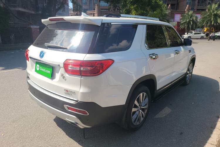 Used CHANGAN CS95 2017 2.0T Two-Wheel Drive Zhitu Edition Exterior 3