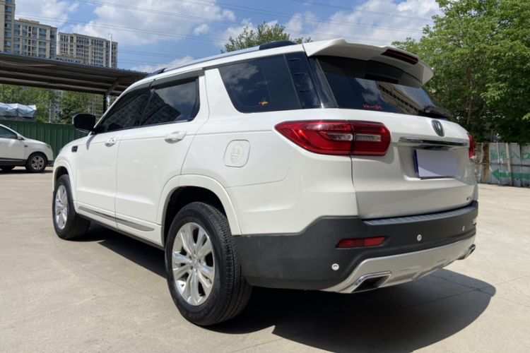 Used CHANGAN CS95 2017 2.0T Two-Wheel Drive Zhiyuan Edition Exterior 3