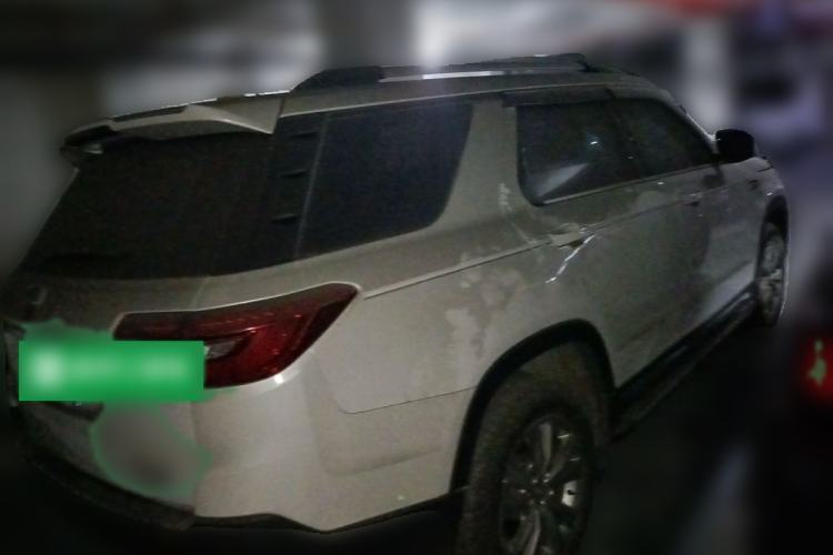 Used CHANGAN CS95 2017 2.0T Two-Wheel Drive Zhiyuan Edition Exterior 4