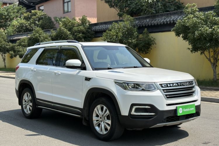 Used CHANGAN CS95 2017 2.0T Two-Wheel Drive Zhiyuan Edition Exterior 4