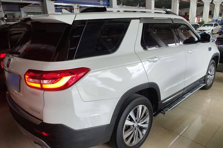 Used CHANGAN CS95 2017 2.0T Two-Wheel Drive Zhitu Edition Exterior 5
