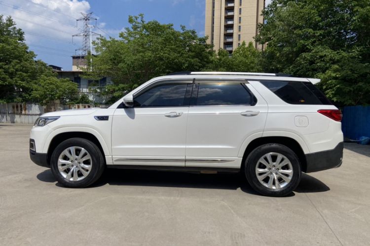 Used CHANGAN CS95 2017 2.0T Two-Wheel Drive Zhiyuan Edition Exterior 5