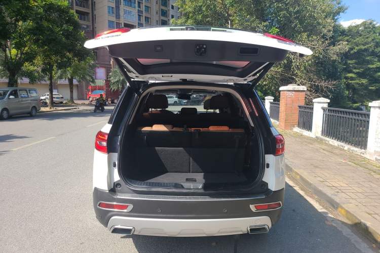 Used CHANGAN CS95 2017 2.0T Two-Wheel Drive Zhitu Edition Exterior 6