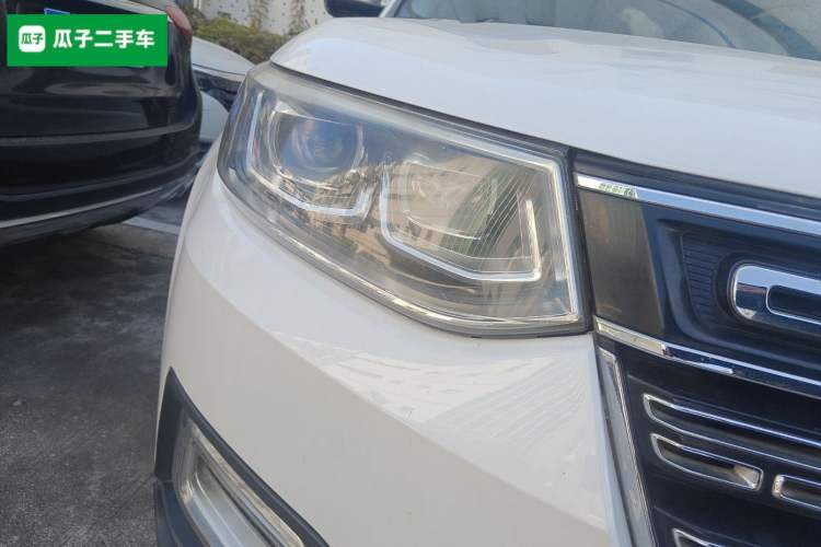 Used CHANGAN CS95 2017 2.0T Four-Wheel Drive ZhiZun Edition Exterior 6