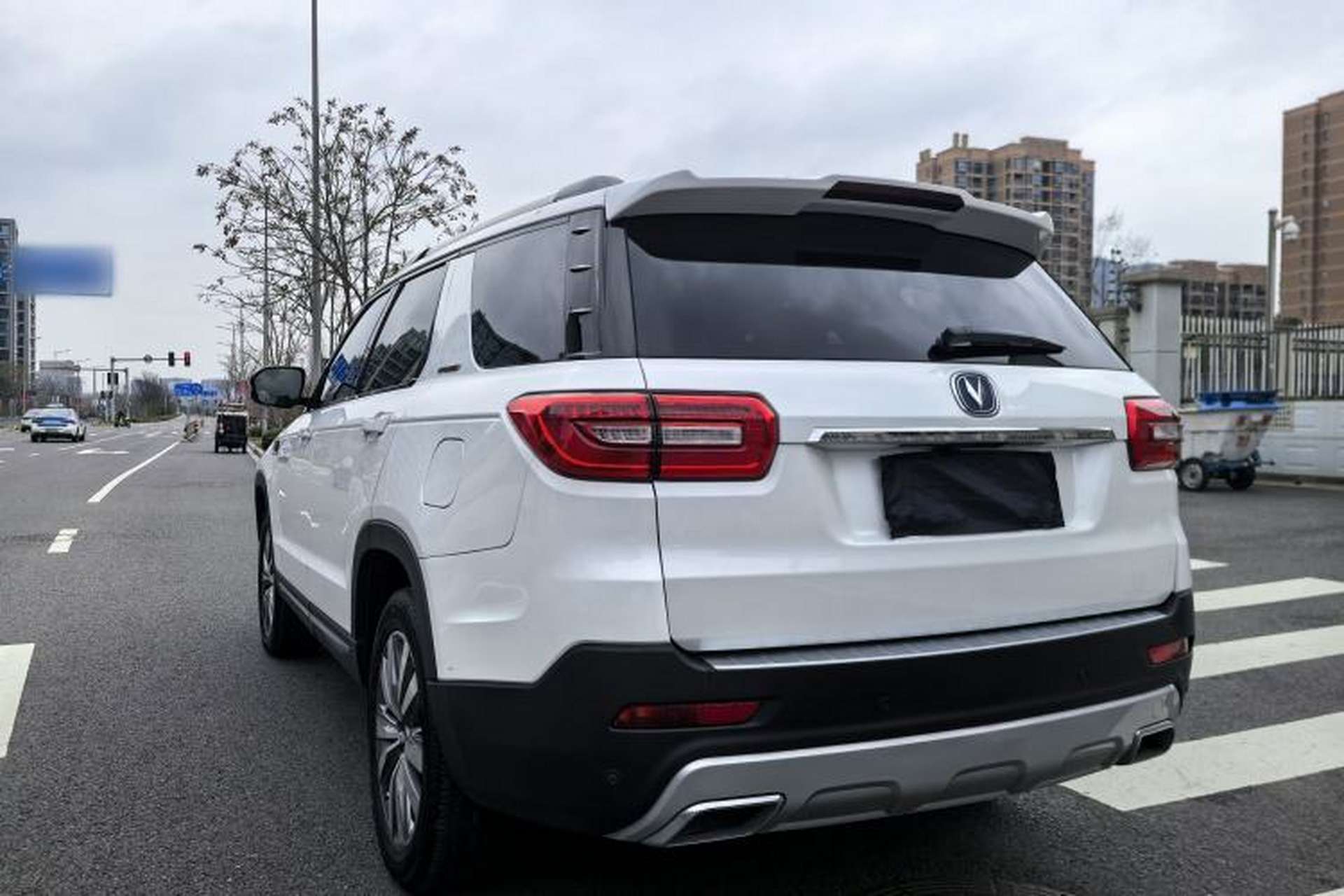 Used CHANGAN CS95 2017 2.0T Two-Wheel Drive Zhituo Edition Exterior 6