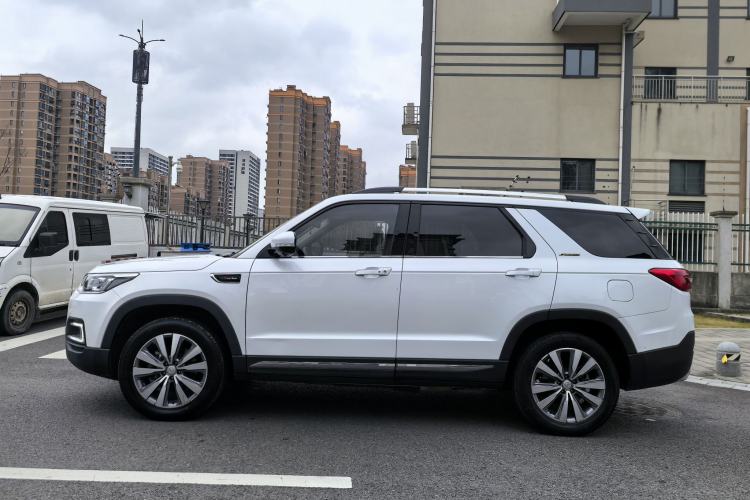 Used CHANGAN CS95 2017 2.0T Two-Wheel Drive Zhituo Edition Exterior 7