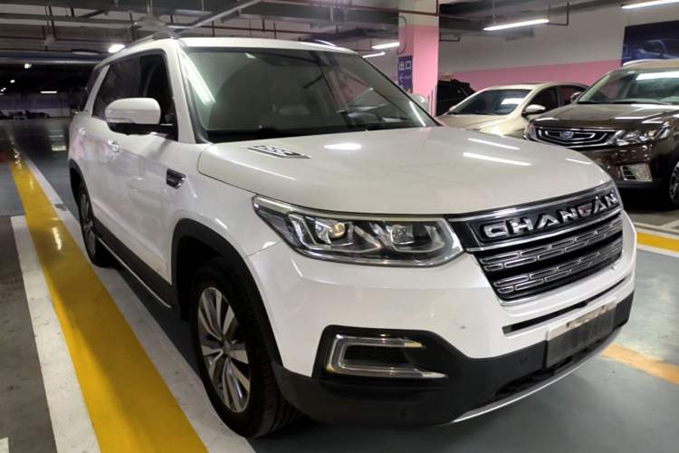 Used CHANGAN CS95 2017 2.0T Four-Wheel Drive ZhiZun Edition Front Right 45 Deg