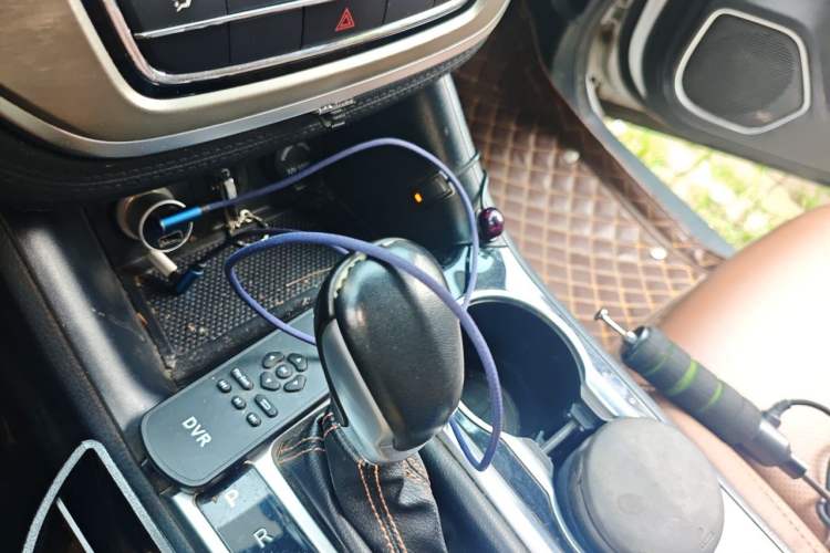 Used CHANGAN CS95 2017 2.0T Two-Wheel Drive Zhiyuan Edition Gear Lever
