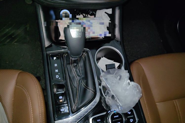 Used CHANGAN CS95 2017 2.0T Four-Wheel Drive ZhiZun Edition Gear Lever