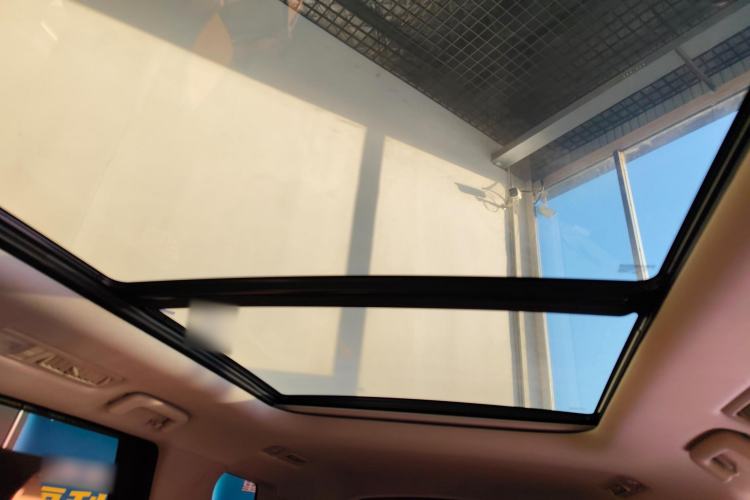 Used CHANGAN CS95 2017 2.0T Two-Wheel Drive Zhitu Edition Headliner
