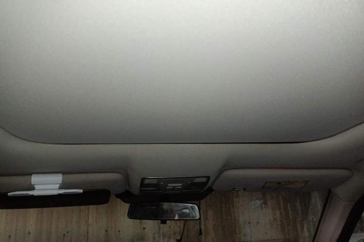 Used CHANGAN CS95 2017 2.0T Two-Wheel Drive Zhiyuan Edition Headliner