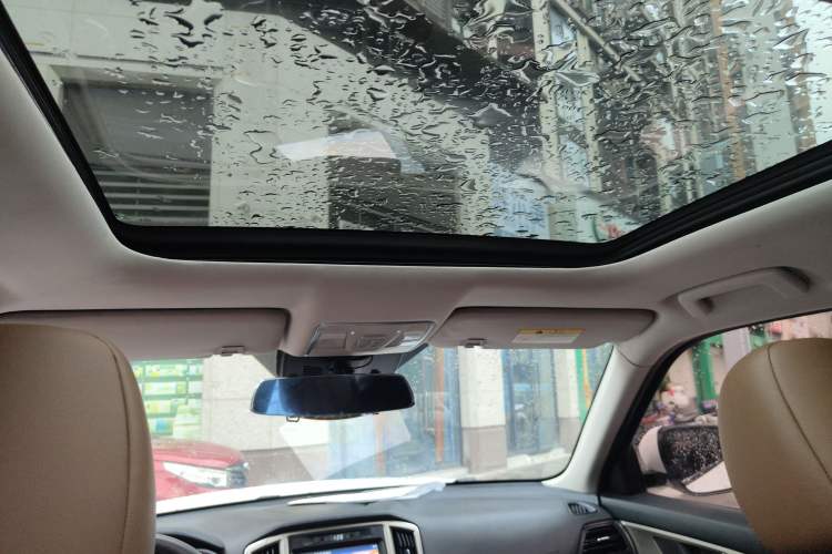 Used CHANGAN CS95 2017 2.0T Two-Wheel Drive Zhitu Edition Headliner