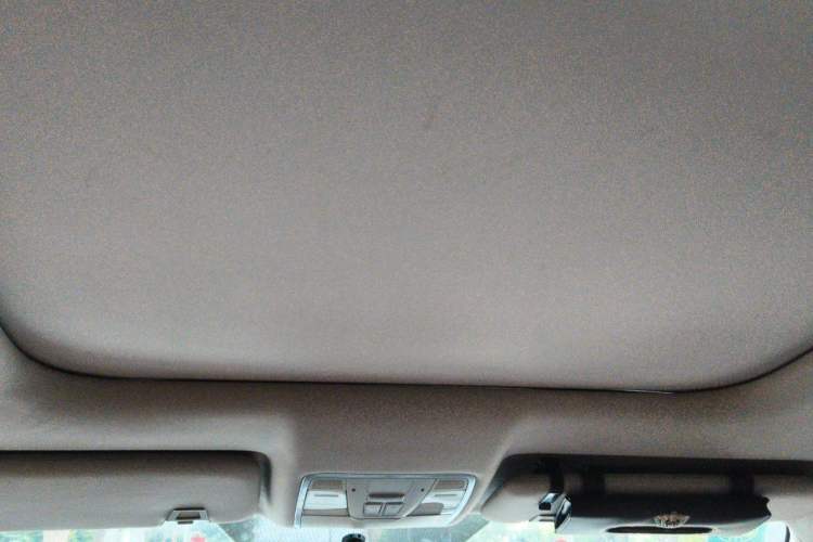 Used CHANGAN CS95 2017 2.0T Two-Wheel Drive Zhiyuan Edition Headliner