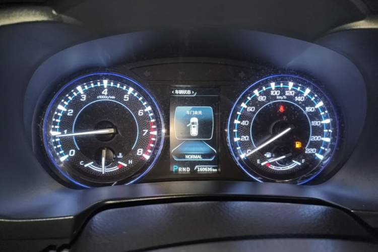 Used CHANGAN CS95 2017 2.0T Two-Wheel Drive Zhiyuan Edition Instrument Cluster