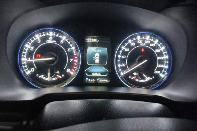 Used CHANGAN CS95 2017 2.0T Two-Wheel Drive Zhituo Edition Instrument Cluster