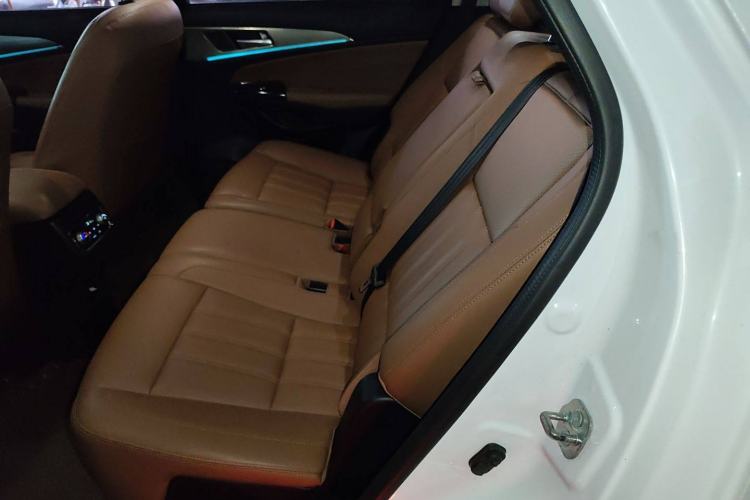 Used CHANGAN CS95 2017 2.0T Two-Wheel Drive Zhitu Edition Interior 4