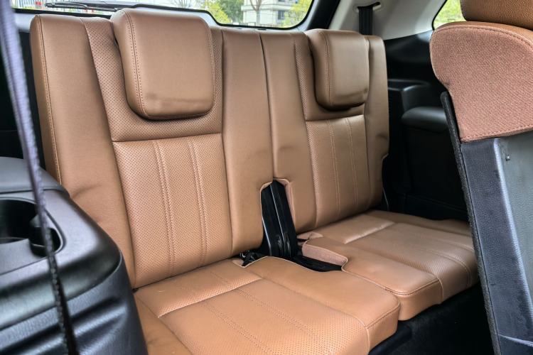 Used CHANGAN CS95 2017 2.0T Two-Wheel Drive Zhituo Edition Interior 5