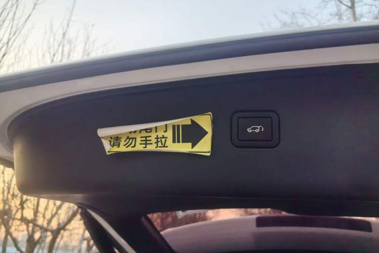 Used CHANGAN CS95 2017 2.0T Two-Wheel Drive Zhitu Edition Interior 6