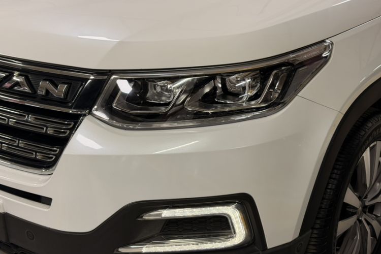 Used CHANGAN CS95 2017 2.0T Four-Wheel Drive ZhiZun Edition Left Front Headlight