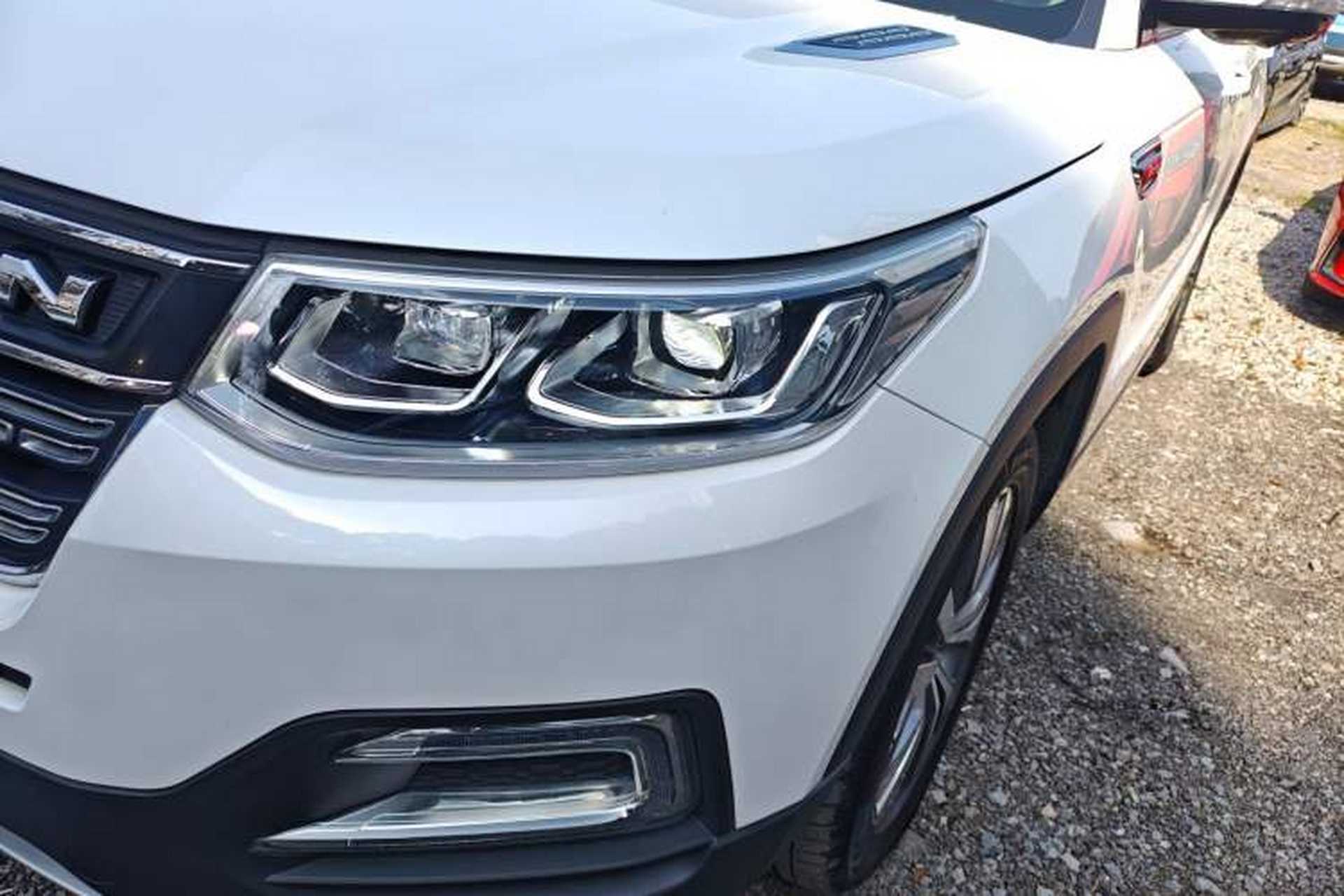 Used CHANGAN CS95 2017 2.0T Two-Wheel Drive Zhituo Edition Left Front Headlight