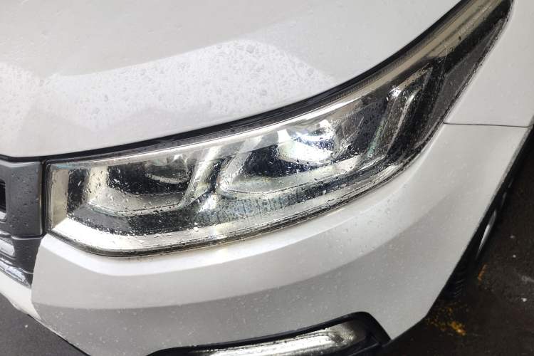 Used CHANGAN CS95 2017 2.0T Two-Wheel Drive Zhitu Edition Left Front Headlight