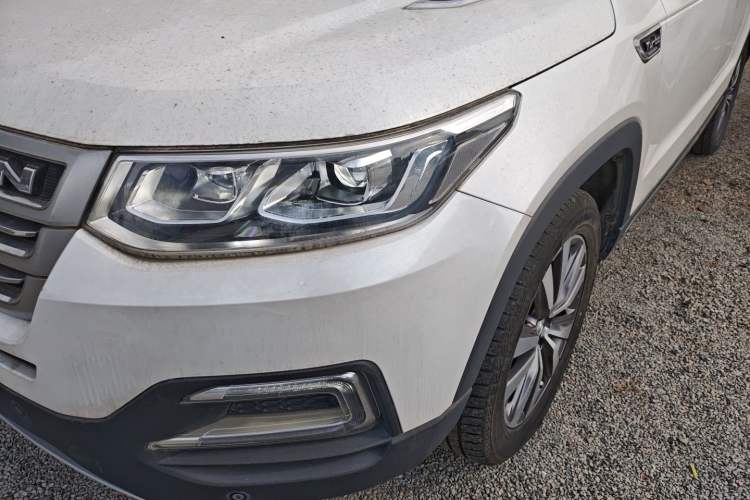 Used CHANGAN CS95 2017 2.0T Two-Wheel Drive Zhitu Edition Left Front Headlight