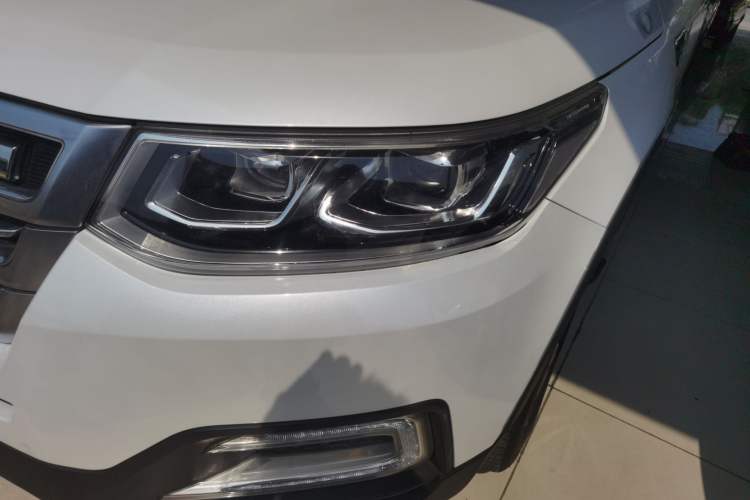 Used CHANGAN CS95 2017 2.0T Two-Wheel Drive Zhitu Edition Left Front Headlight
