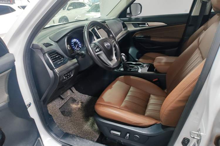 Used CHANGAN CS95 2017 2.0T Two-Wheel Drive Zhituo Edition Left Front Seat