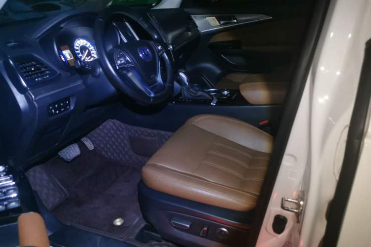 Used CHANGAN CS95 2017 2.0T Four-Wheel Drive ZhiZun Edition Left Front Seat