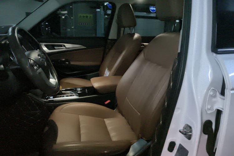 Used CHANGAN CS95 2017 2.0T Two-Wheel Drive Zhitu Edition Left Front Seat