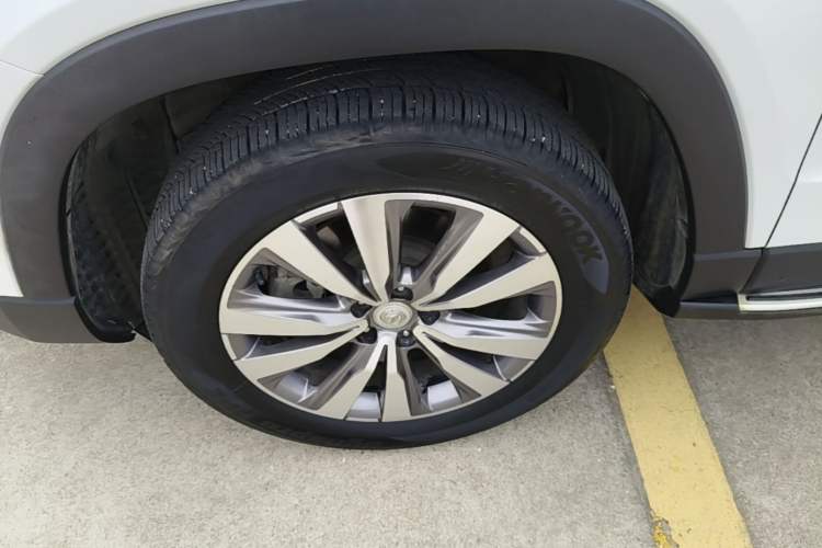 Used CHANGAN CS95 2017 2.0T Four-Wheel Drive SmartDrive Edition Left Front Wheel Hub