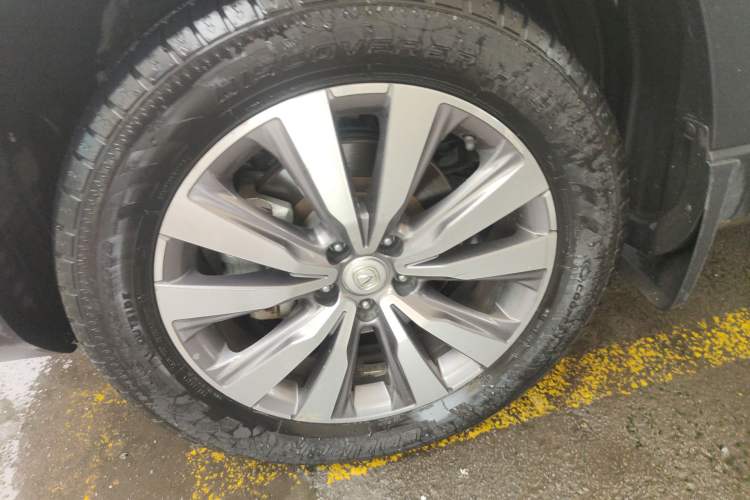 Used CHANGAN CS95 2017 2.0T Two-Wheel Drive Zhitu Edition Left Front Wheel Hub