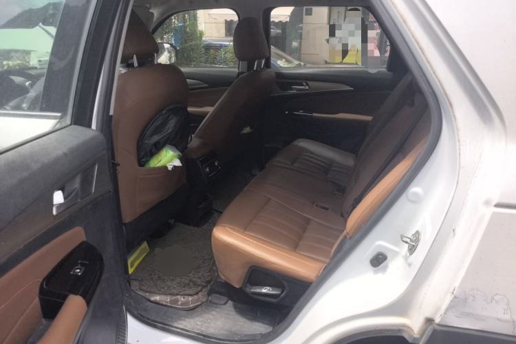 Used CHANGAN CS95 2017 2.0T Two-Wheel Drive Zhiyuan Edition Left Rear Seat