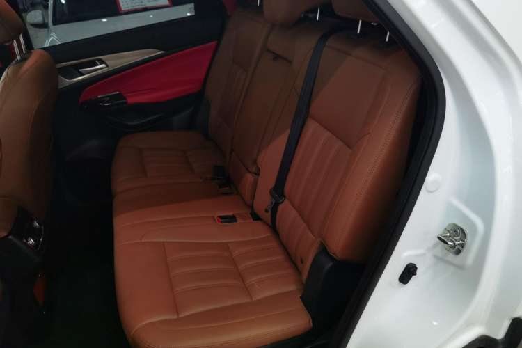 Used CHANGAN CS95 2017 2.0T Two-Wheel Drive Zhitu Edition Left Rear Seat